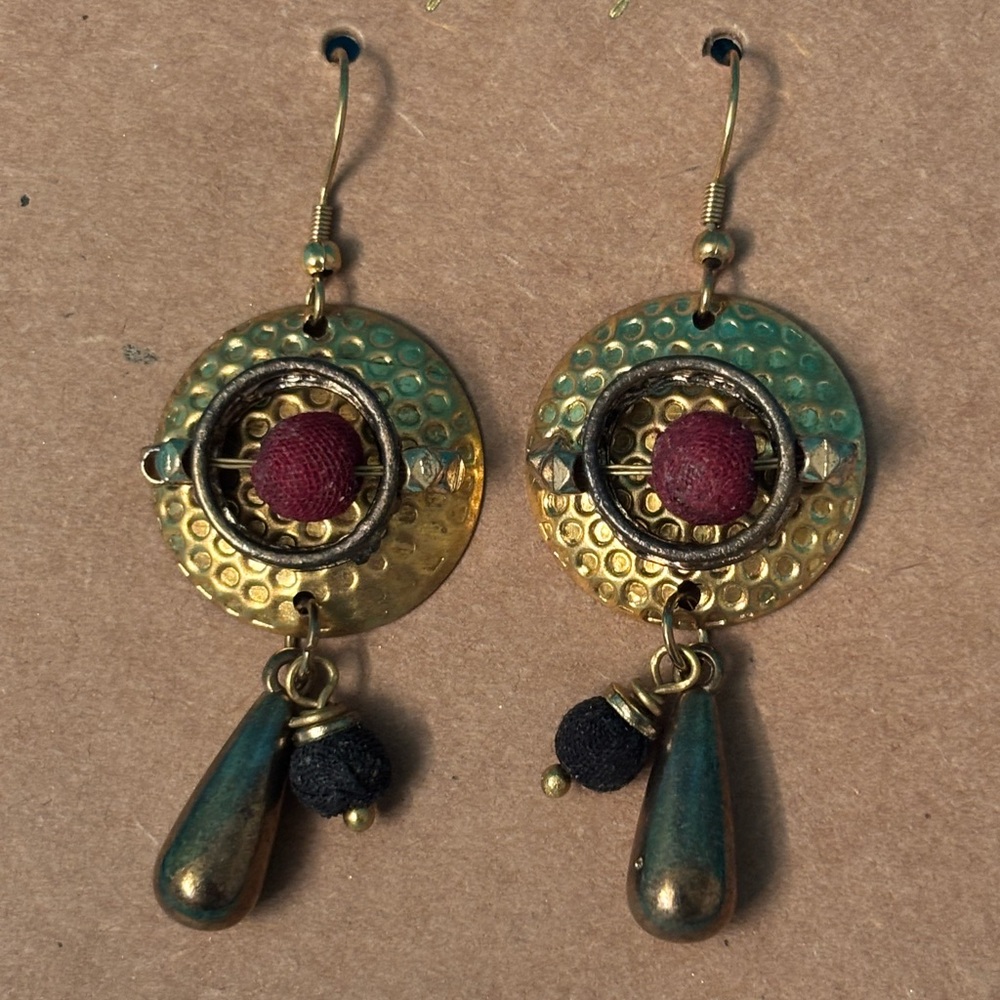 SHIRALEAH gold tone earrings with beads - Picture 3 of 6